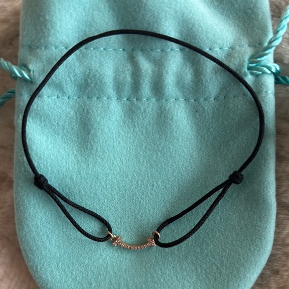Authentic Tiffany & Co. Smile cord bracelet in rose gold and diamonds - Picture 6 of 16